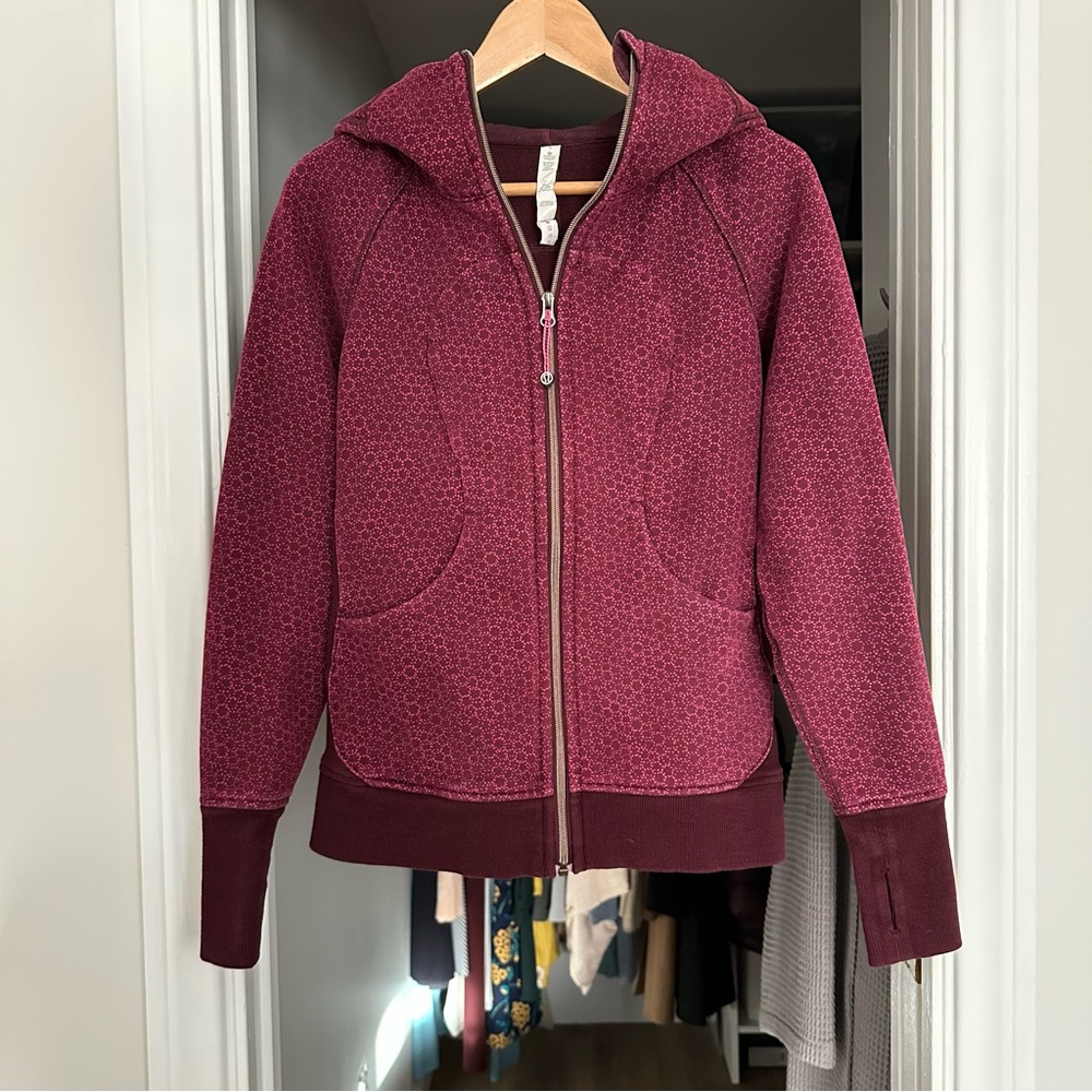 Lululemon Scuba Hoodie, size 6